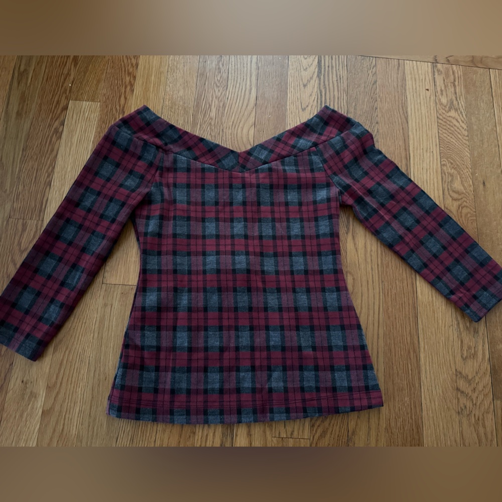 Unique Vintage Grey & Red Plaid Scarlett Top - S/4